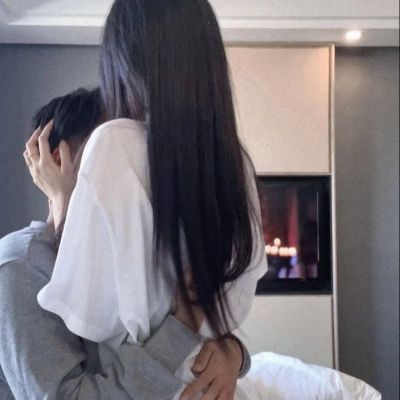情头氛围感强超好看的高颜值 绝版高质量情侣头像真人一人一半