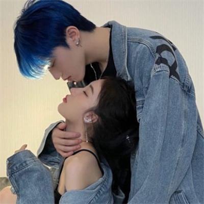 好看又明显的超高颜值情侣头像 让人一眼就不会忘的真人甜蜜情头