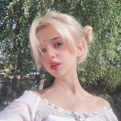 ins风质感的欧美美女头大全 最新欧美范酷拽十足的美女头像