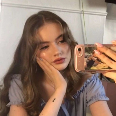 好看的清纯欧美女生头像合集 最新欧美很飒又很A的女神头像