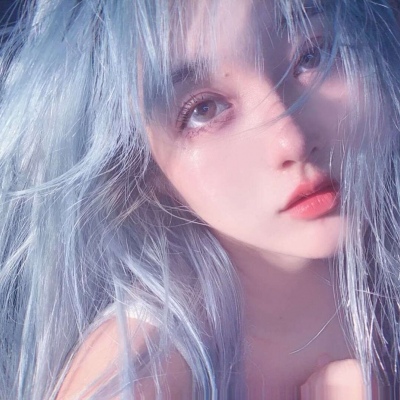 好看的清纯欧美女生头像合集 最新欧美很飒又很A的女神头像
