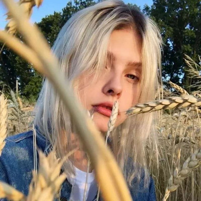 好看的清纯欧美女生头像合集 最新欧美很飒又很A的女神头像