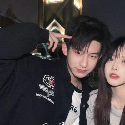 活泼开朗的情头很好看 恩爱又很调皮的情头最新活泼