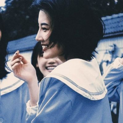 精致又很可爱的夏日蓝色个性头 ins潮流夏天蓝色头像真人高清好看