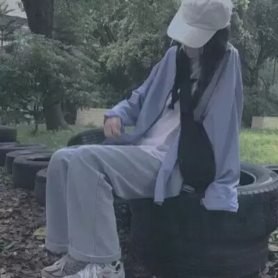 精致又很可爱的夏日蓝色个性头 ins潮流夏天蓝色头像真人高清好看