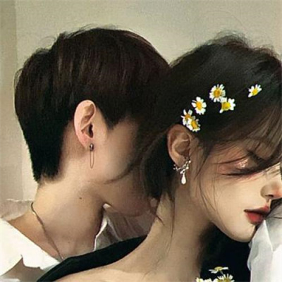 有互动的情侣头像氛围感强 巨甜无比男女同框情侣头像真人图