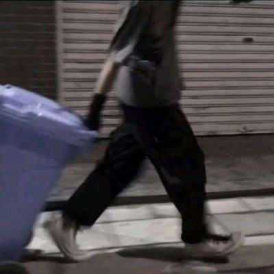 垃圾桶情侣头像闺蜜头像 网上很火的垃圾桶五颜六色头像高清