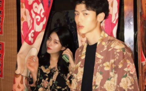 少年少女慵懒感十足的头像图片 港风复古情侣头像真人一男一女