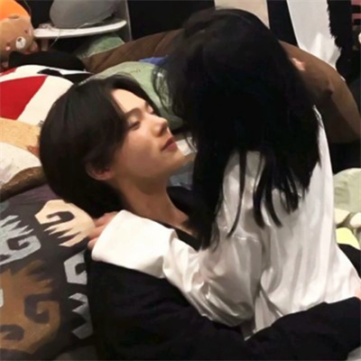 一男一女甜蜜微信热门情头 2022最新真人情侣头像高清