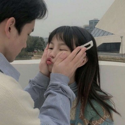 超甜的情侣真人微信头像图片大全 软萌可爱的情侣头像一左一右