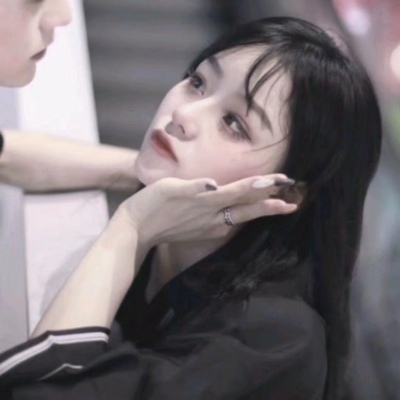 超甜的情侣真人微信头像图片大全 软萌可爱的情侣头像一左一右