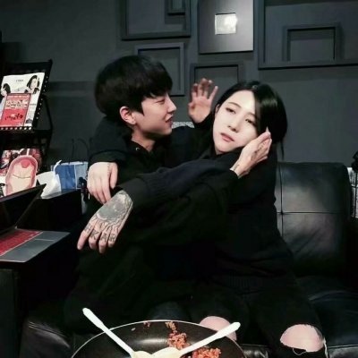 浪漫情头真人微信头像图片大全 超甜撩人的情侣头像一人一半