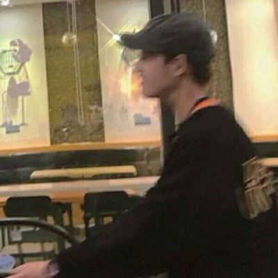 唯美情侣高清微信头像图片大全 情侣头像分开一人一半真人图片