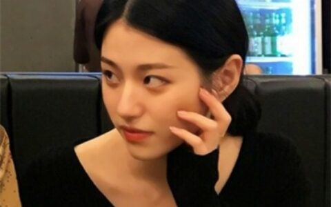 浪漫甜蜜情侣真人微信头像图片大 情侣头像图片一人一张唯美可爱