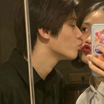 特别唯美的情侣专用微信图片大全 可爱萌系情侣头像一对两张图片