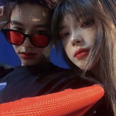 唯美好看的情侣真人微信头像图片 超甜秀恩爱超虐狗的情头两张