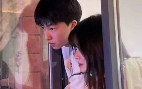特别甜蜜的情侣专用浪漫头像 高清超甜真人情头两张一人一张图片