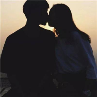 个性情侣真人微信头像浪漫图片 超温馨甜蜜的唯美情侣头像图片