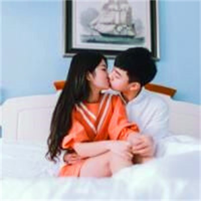 唯美情头浪漫温馨情侣图片大 高清情侣头像一对两张甜蜜真人图片