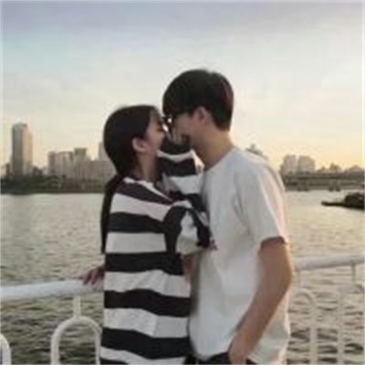 让人一眼就能看出来的浪漫情头 高清真人超甜蜜情头图片
