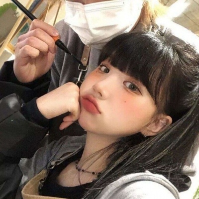 甜蜜情头超浪漫潮流图片大全 超可爱的情侣唯美头像真人一人一半