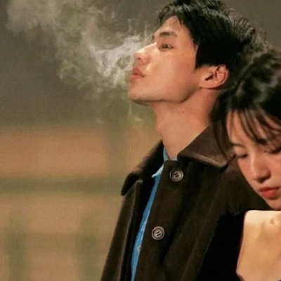 唯美好看的情侣高清图片大全 复古情侣头像真人一人一半