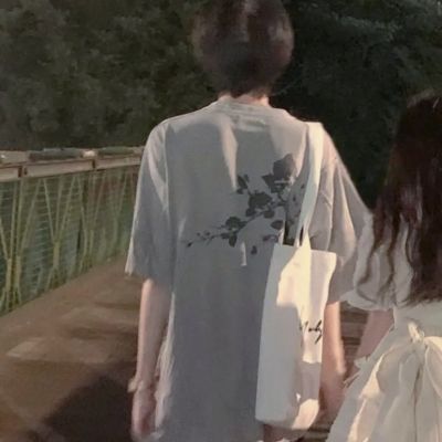 超好看男女情头高清微信图片大全 情侣头像亲吻暧昧一对真人图片