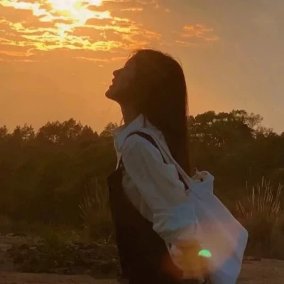 唯美浪漫的情头一人一张高清图片 唯美情侣头像背景夕阳