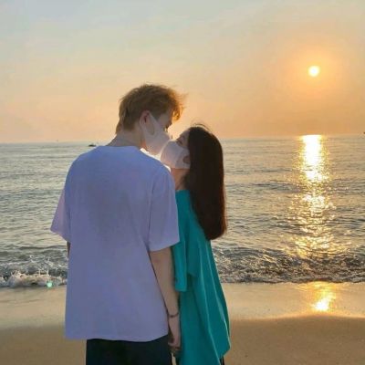 唯美浪漫的情头一人一张高清图片 唯美情侣头像背景夕阳