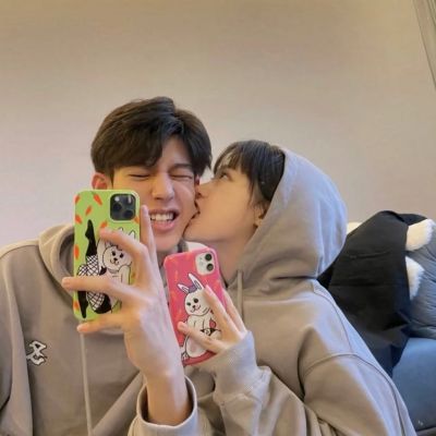 情侣高清真人微信头像图片大全 情头一人一张分开超甜男左女右