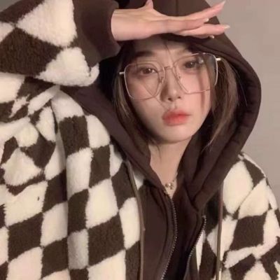唯美情侣真人高清微信头像 一男一女情侣头像韩版范两张高清图片