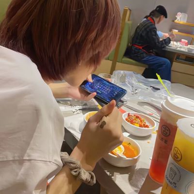 唯美浪漫情侣高清微信图片 情侣头像一左一右真人可爱