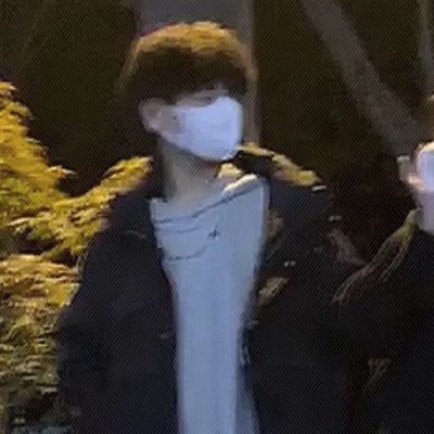 唯美情侣高清真人微信头像图片 抖音最火情侣头像一左一右配对