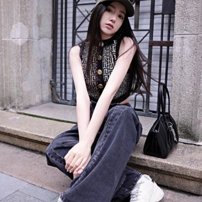 甜蜜浪漫情侣高清微信图片大全 一左一右抖音最火情侣头像图片