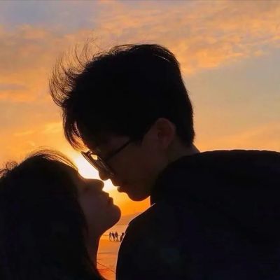 唯美好看的情侣高清图片全集 抖音最近很火的情侣头像图片真人