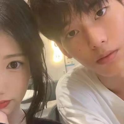 甜蜜幸福的情侣高清头像图片 2022最火一男一女情侣头像真人