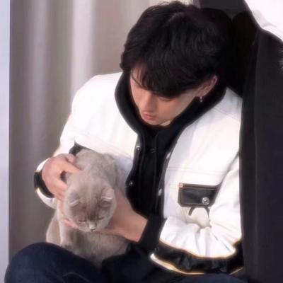 唯美情侣个性微信图片大全 两张双人情头高清图片分开