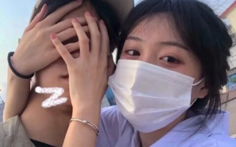 不太明显的浪漫情头真人图片 特别洋气的最酷情侣头像