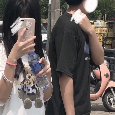 超好看情头一对两张图片大全 2022情侣头像一左一右污污的图片