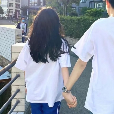 恋人专用情侣二人高清图片大全 校园风情侣头像甜蜜真人