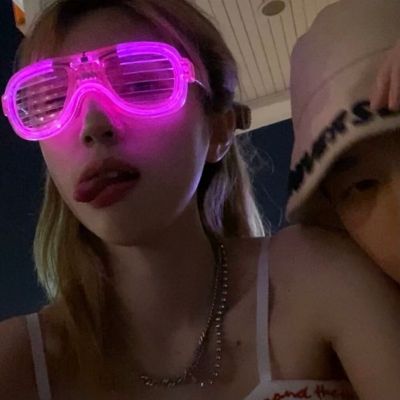 有点污的情侣头像高清图片大全 有点污污的情侣头像真人