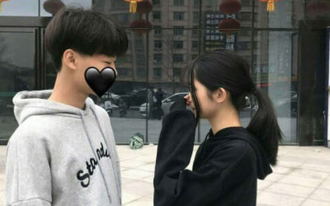 让人羡慕不已的浪漫情侣图片 高清双人一对两张情侣真人头像图片