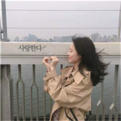 唯美幸福情侣高清图片真人 最潮流的情侣一对两张头像