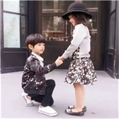 乖巧萌娃情头高清图片 头像可爱萌小孩真人情侣