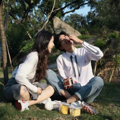 超拽情侣霸气图片最新 超好看的高清真人情侣头像