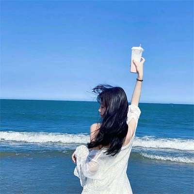 不明显的情头一男一女 2022最新独一无二情侣头像唯美