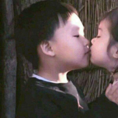 呆萌情侣个性图片大全 2022情侣头像可爱小孩