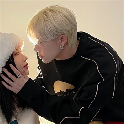 情侣头像真人配对唯美 漂亮情侣头像真人一对两张