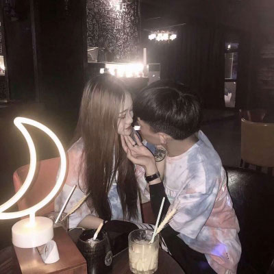 唯美情侣头像真人 浪漫情侣头像微信图片