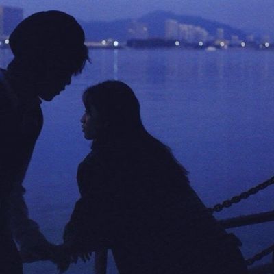 黑白情侣头像背影唯美 情侣头像灰色系一对背影
